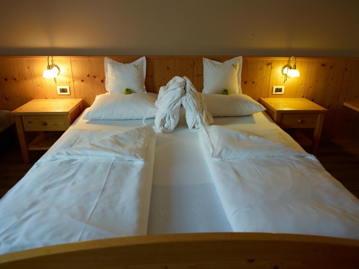 Hotel Tiefenbrunn Gardensuites & Breakfast Lana Exterior photo