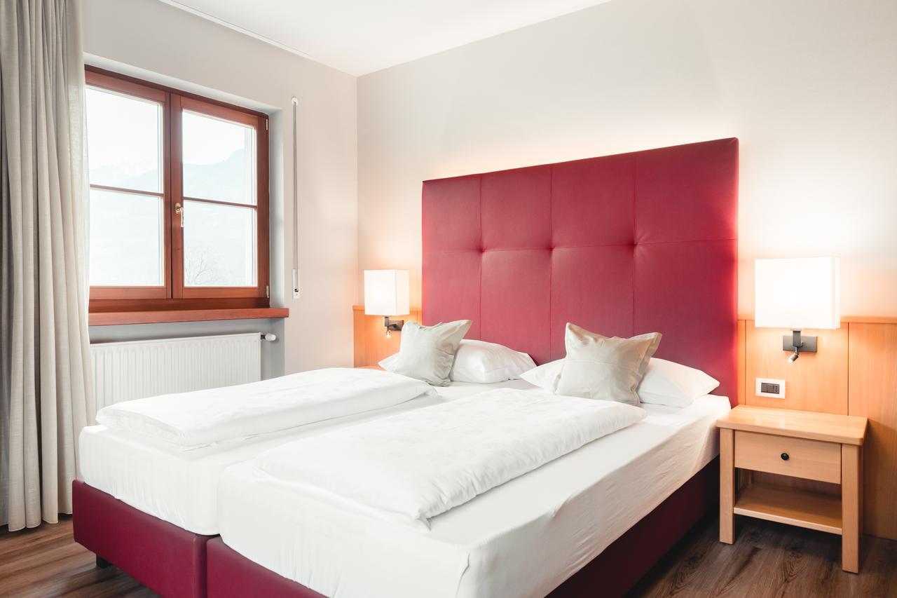 Hotel Tiefenbrunn Gardensuites & Breakfast Lana Exterior photo